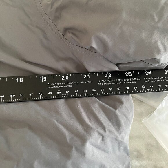 Lands End Kids Down Feather Jacket Size XL 18-20 Gray Faux Fur Hood Insulated - Picture 16 of 16